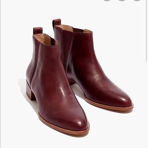 Madewell Carina boots in Dark Cabernet